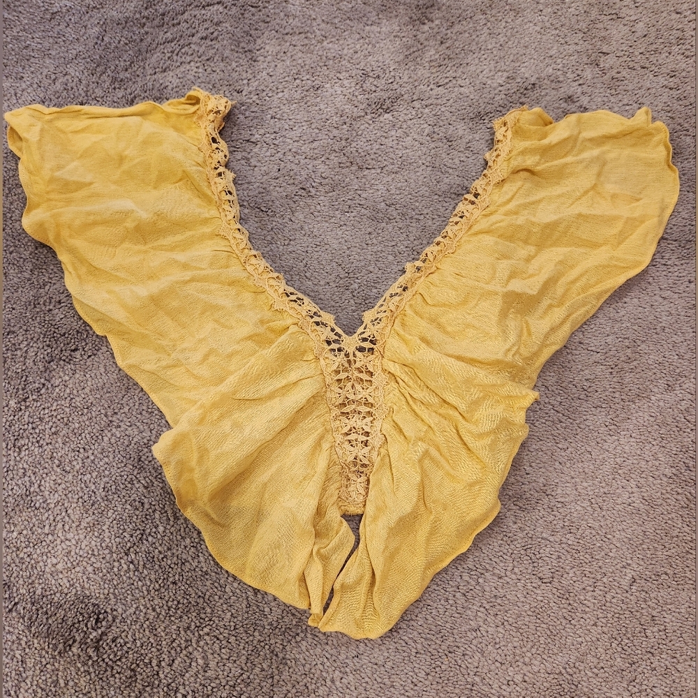 Yellow Lace-Trimmed Bandeau Crop Top